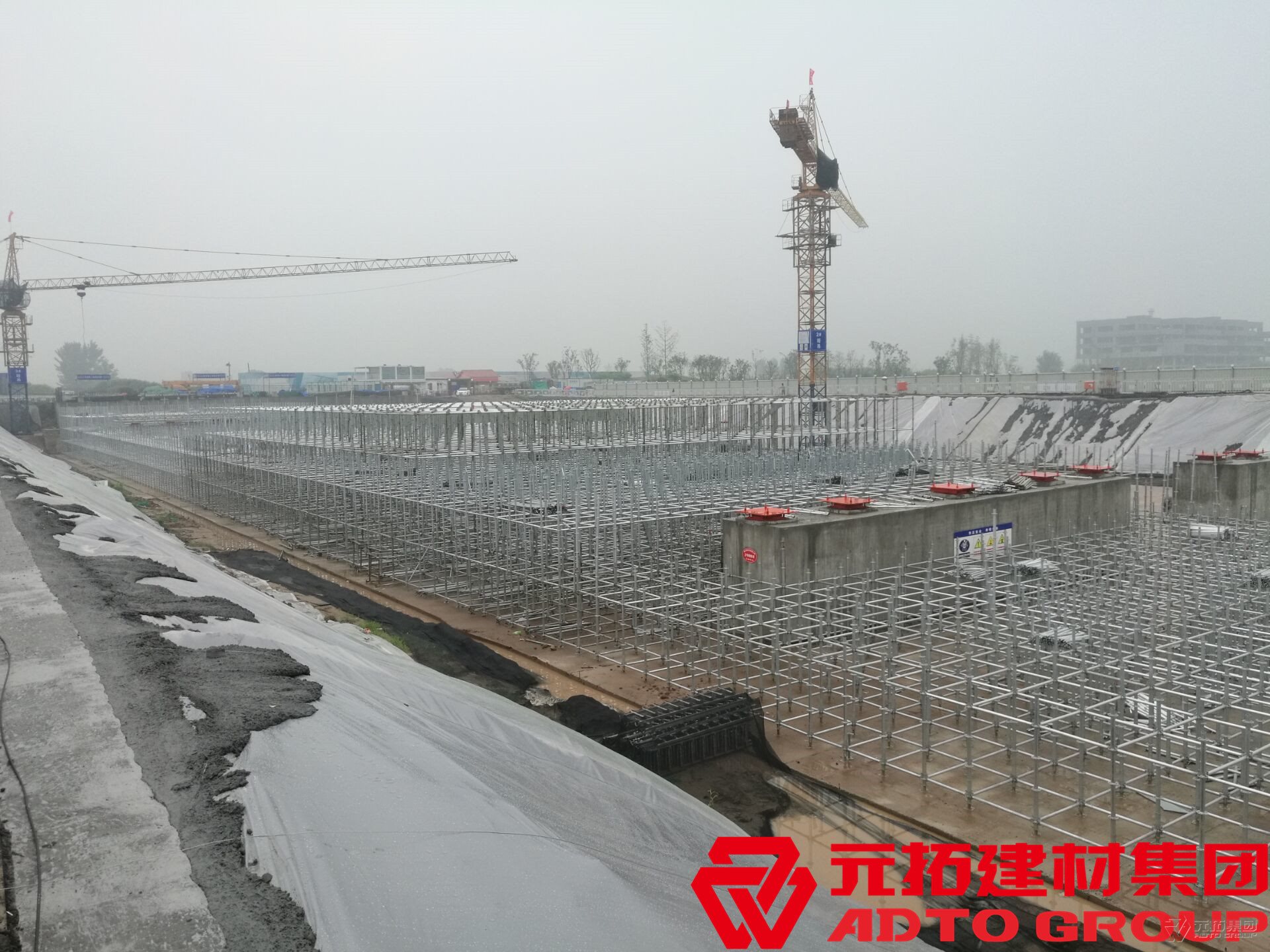 浅析半岛娱乐场网址
与传统木模板的区别